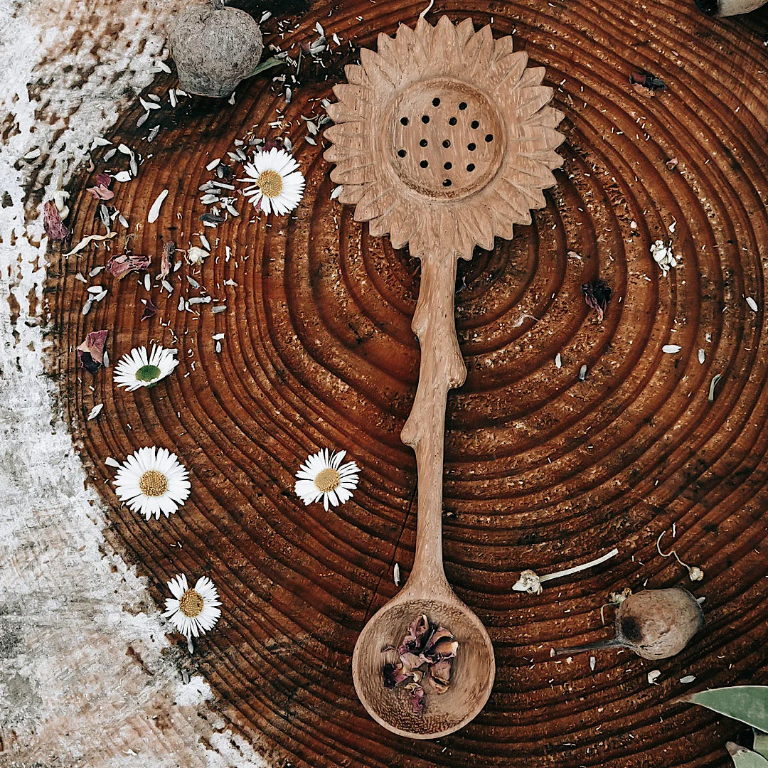 Sunflower slotted duo spoon